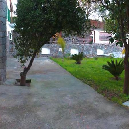 B&B Carpe Diem Domus Isquia Exterior foto